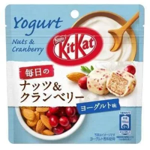 Kit Kat Mini Nuts and Cranberry Yoghurt
